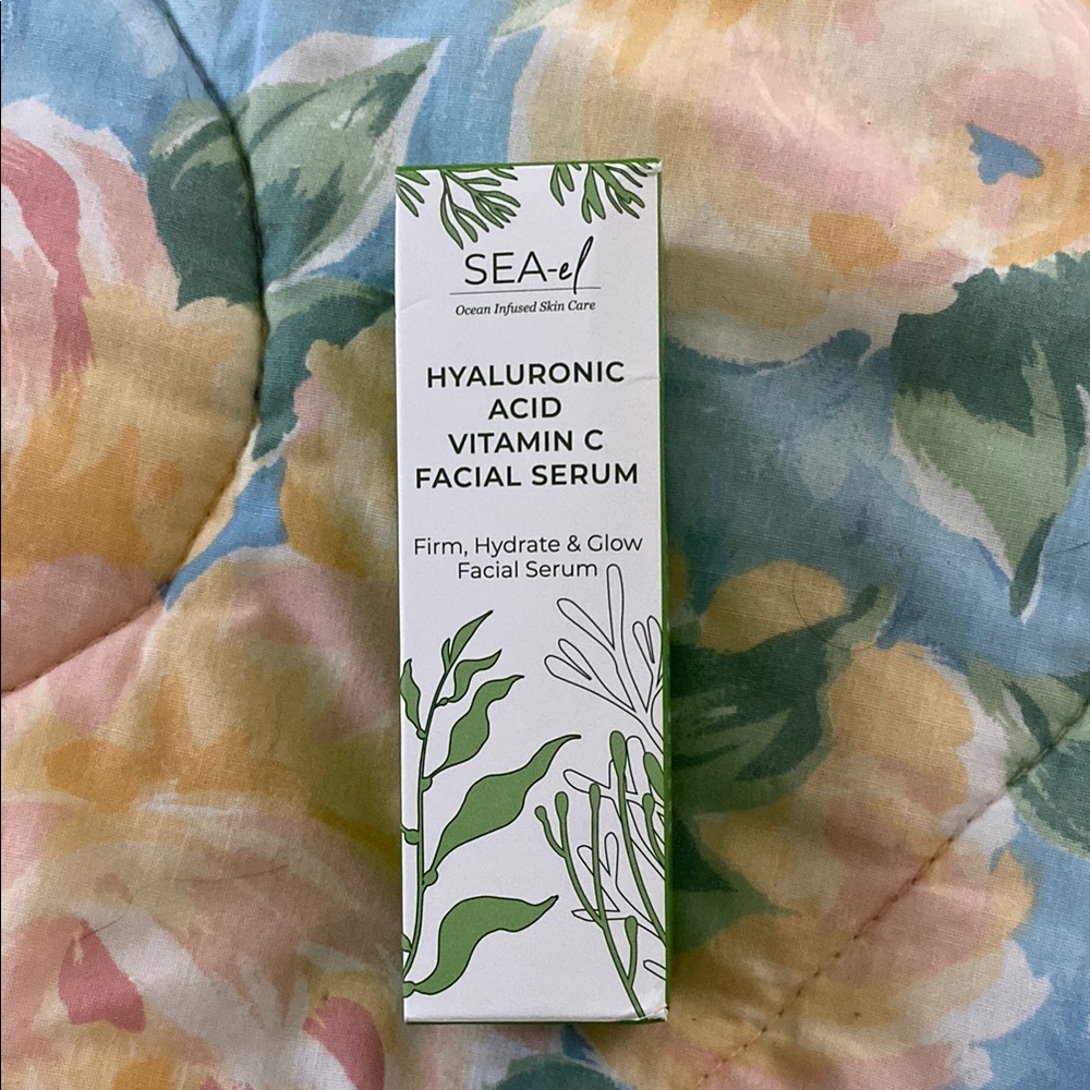 Green Botanical Skincare & Face Serum